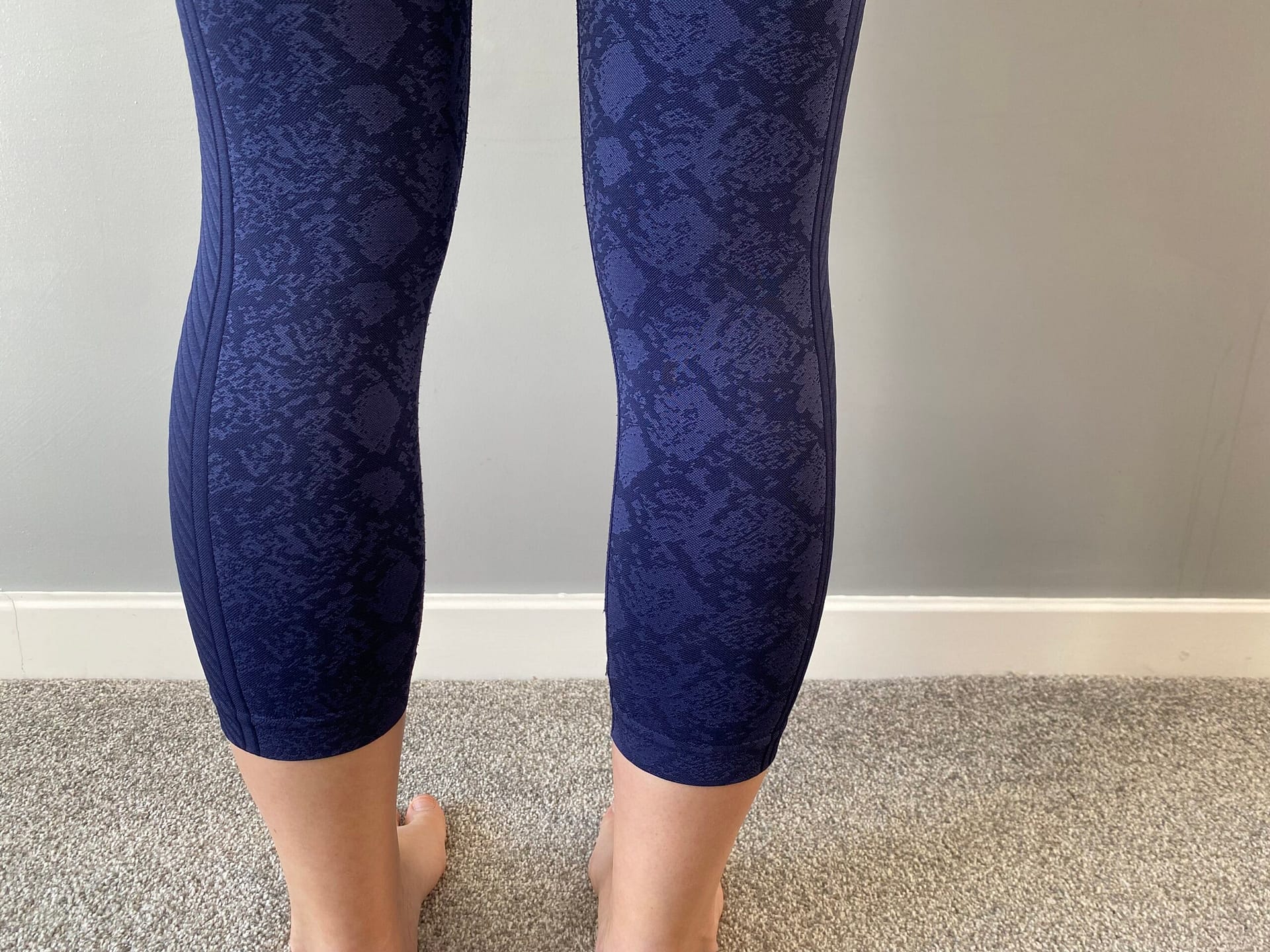 Causes of Tight Calves, Treatment and Stretches
